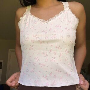 Brandy Melville Women's Pink and White Crop-top
